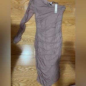 Simone shoulder dress size large